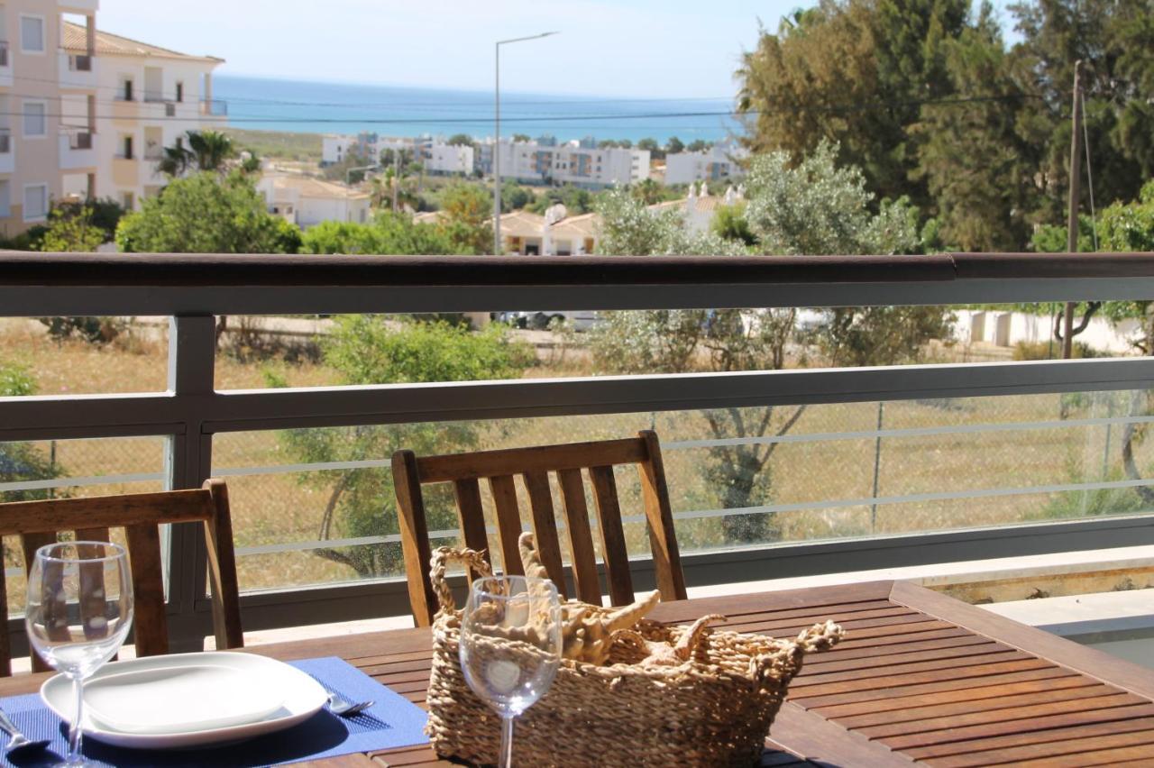 Sea View Apartment Near Meia Praia Beach In Lagos! Bagian luar foto